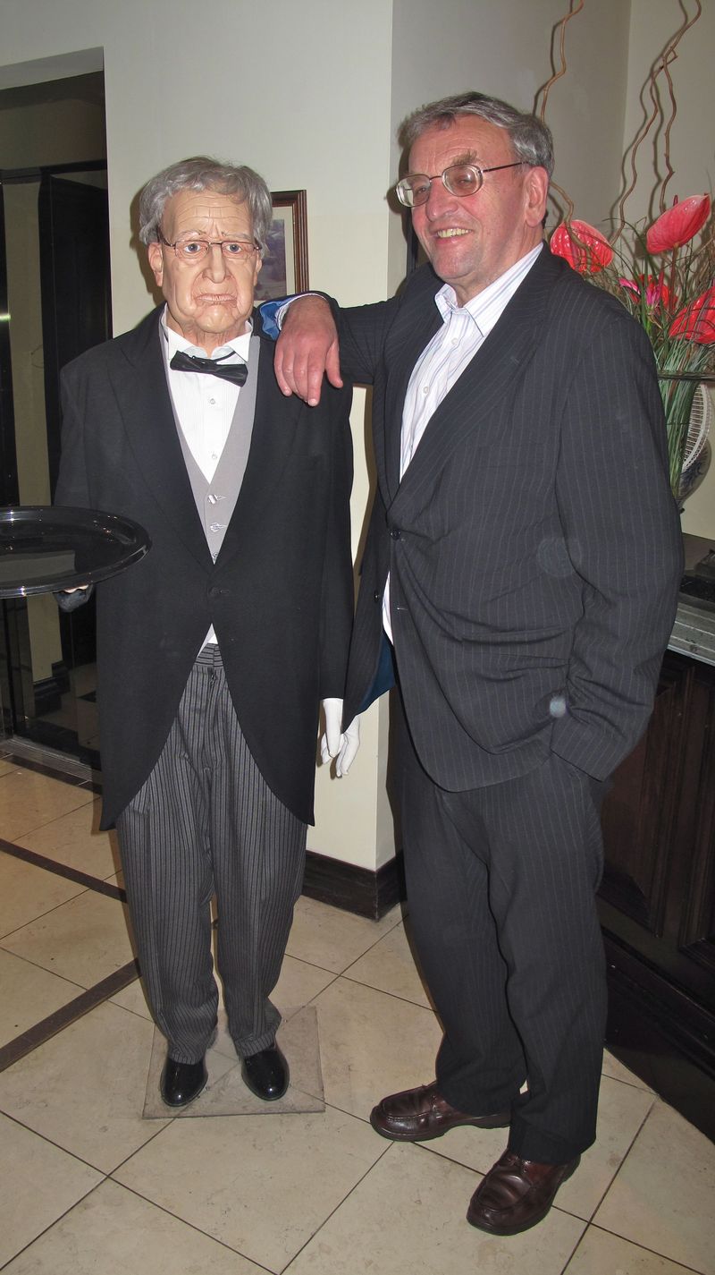 Mike amos and dummy