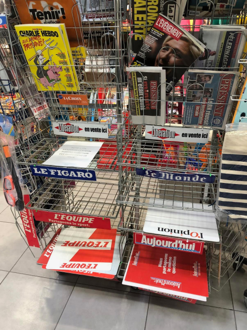 News stand - 1